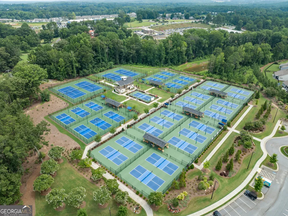 285 Huron LN Hoschton, GA 30548