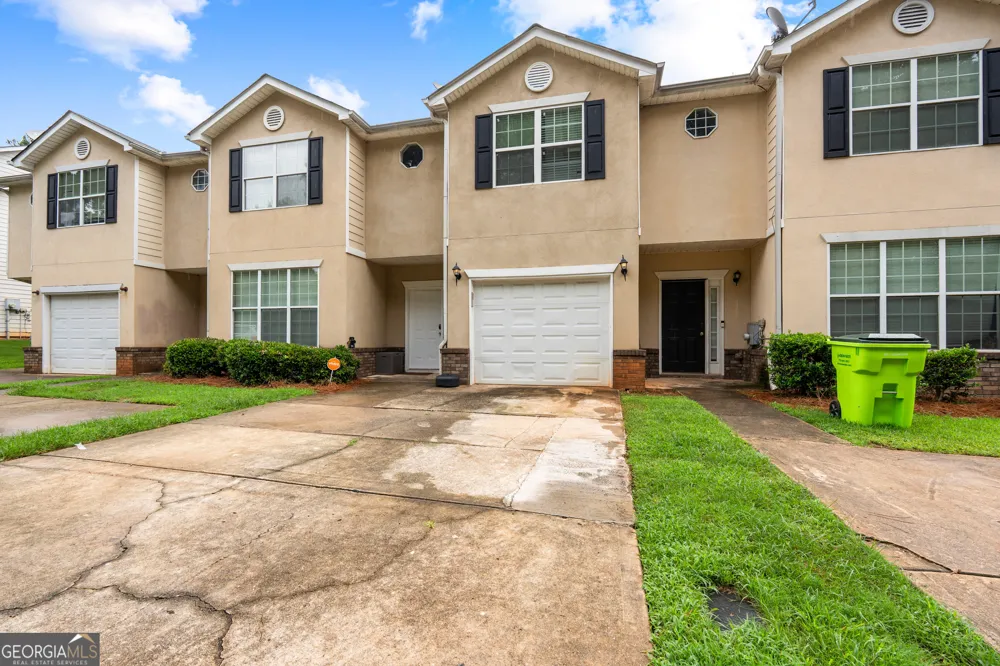 2312 Coach WAY Jonesboro, GA 30236