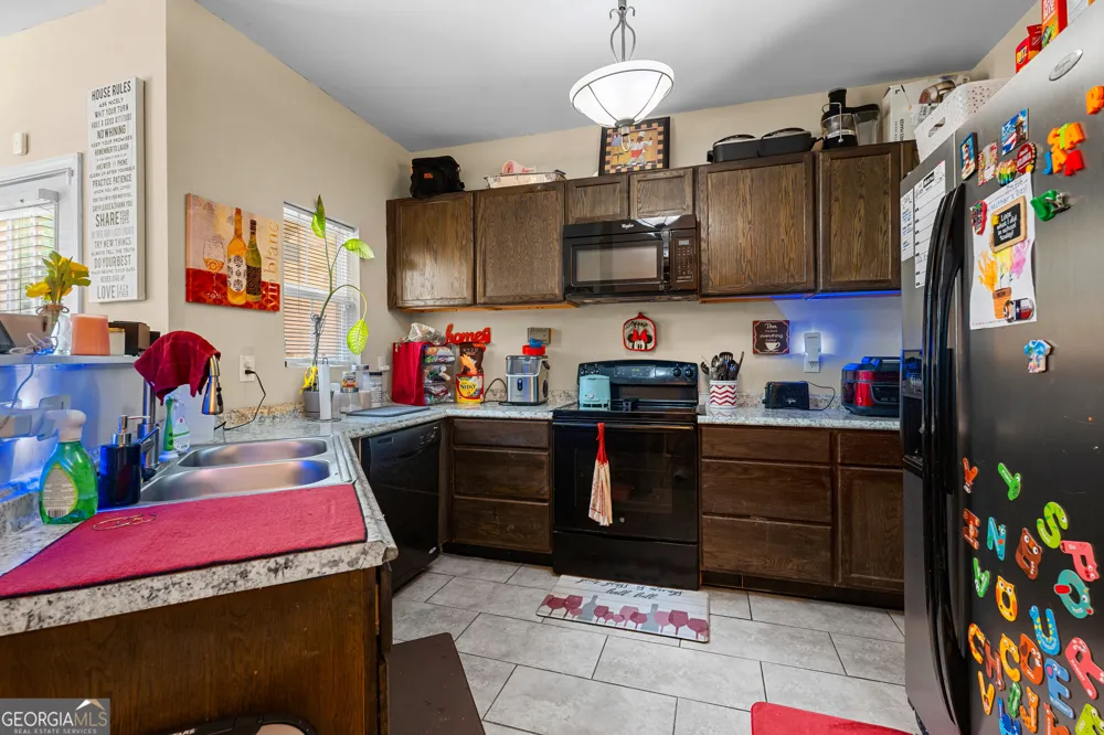 2312 Coach WAY Jonesboro, GA 30236