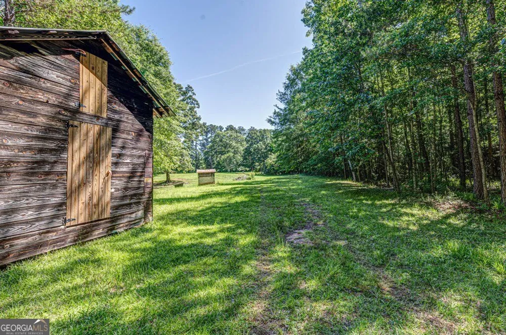 231 Lower Lovelace RD West Point, GA 31833