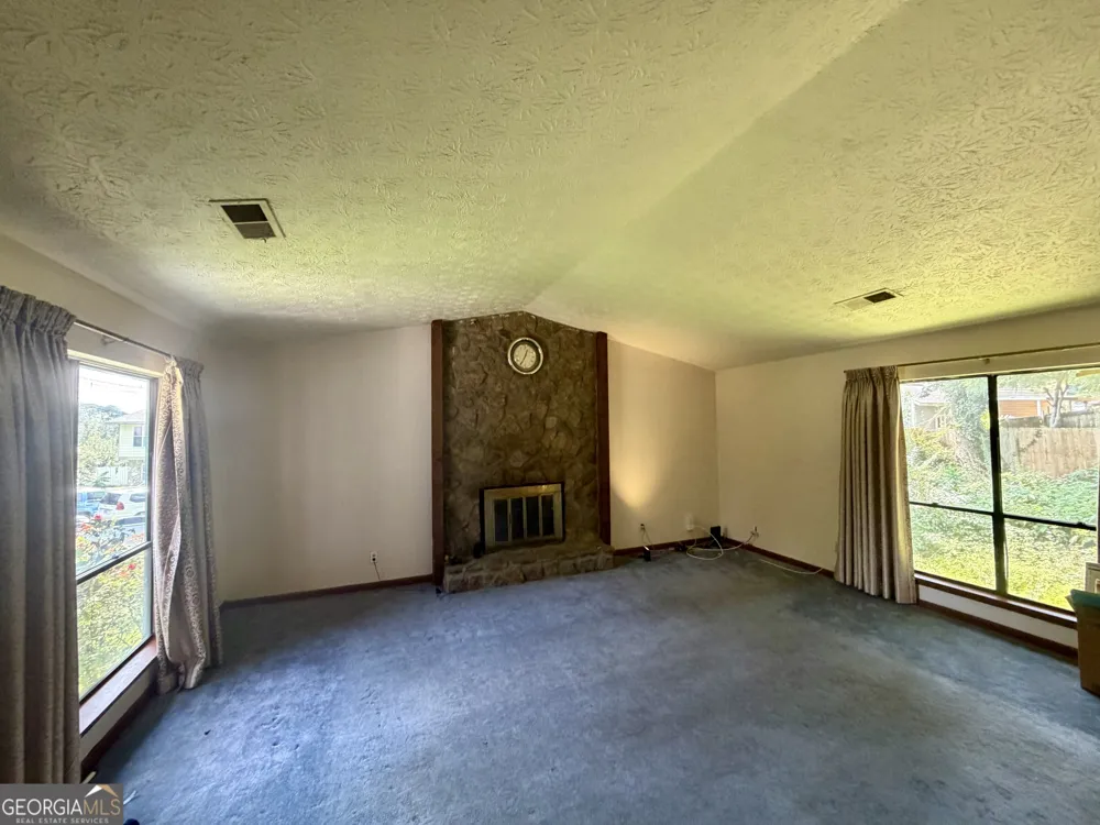 5185 Paisley CT NW Lilburn, GA 30047