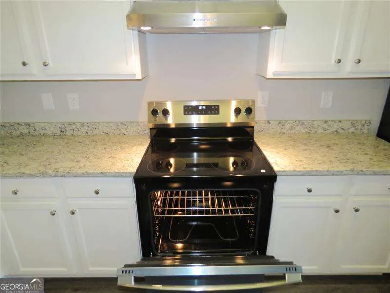 6399 Redan Square Lithonia, GA 30058