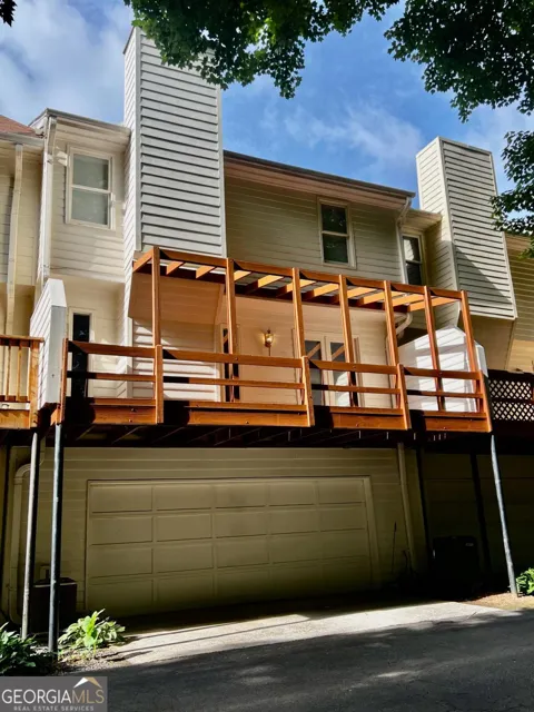 10 E huntington place DR