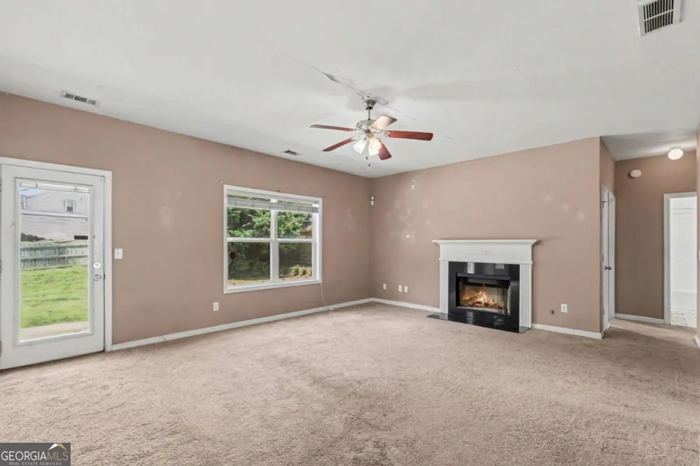 7969 Hawks Nest TRL Lithia Springs, GA 30122