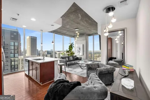855 Peachtree ST NE