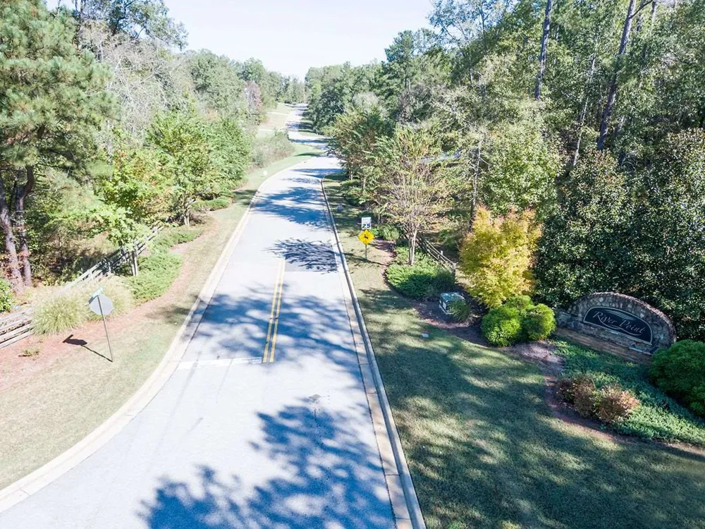 122 River Point RD Jackson, GA 30233