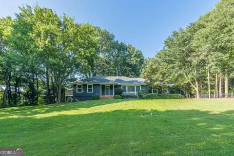 1040 Lindridge DR NE
