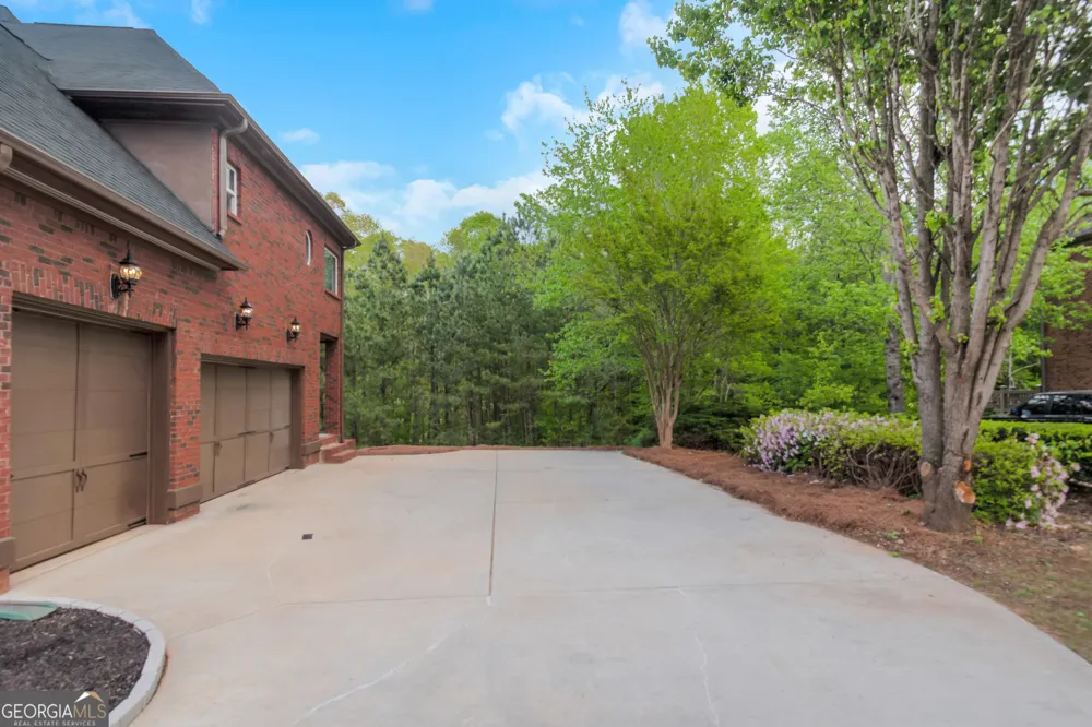 6048 Golf View XING Locust Grove, GA 30248