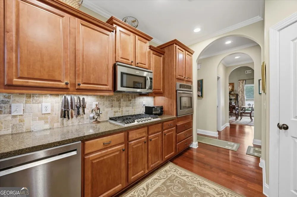 111 Piedmont CIR Forsyth, GA 31029
