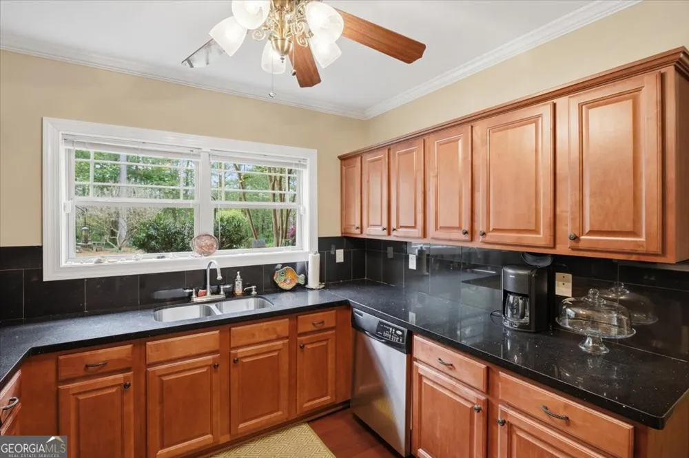 111 Piedmont CIR Forsyth, GA 31029