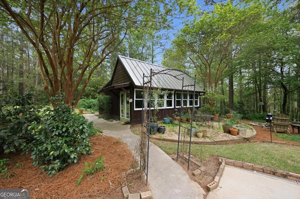 111 Piedmont CIR Forsyth, GA 31029