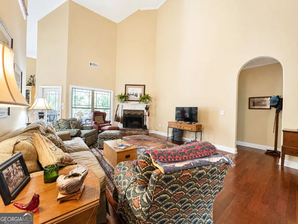111 Piedmont CIR Forsyth, GA 31029