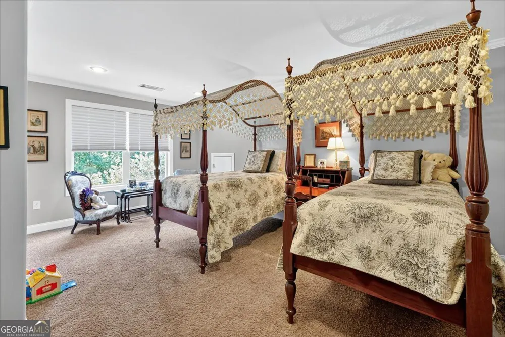 111 Piedmont CIR Forsyth, GA 31029