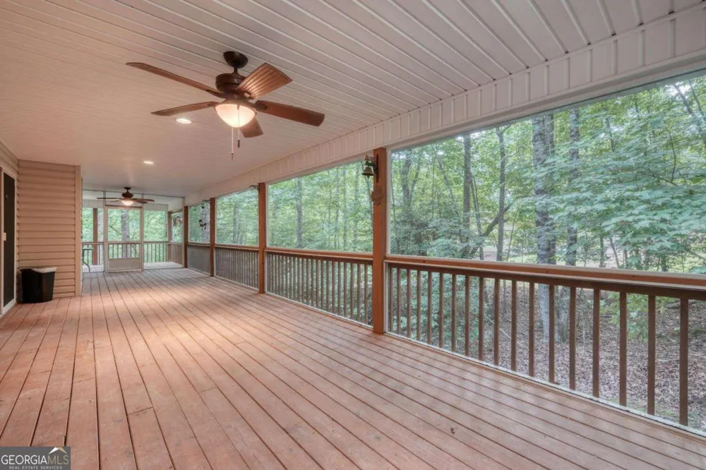 2087 Wood Lake LN Young Harris, GA 30582
