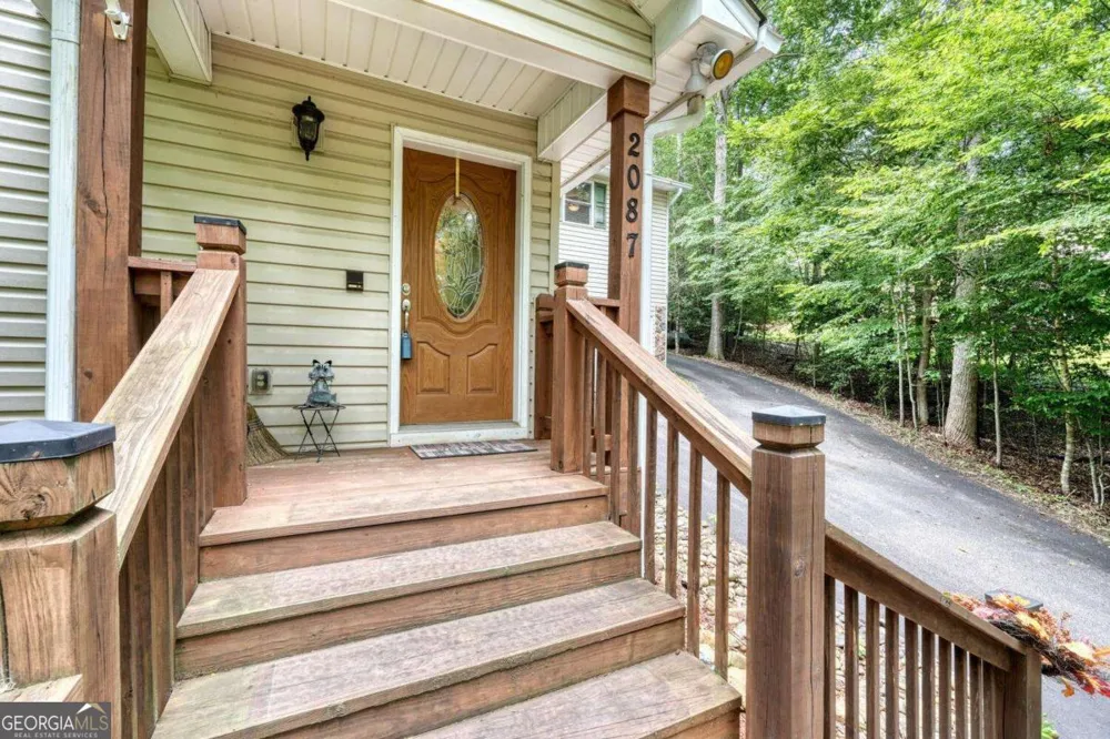 2087 Wood Lake LN Young Harris, GA 30582