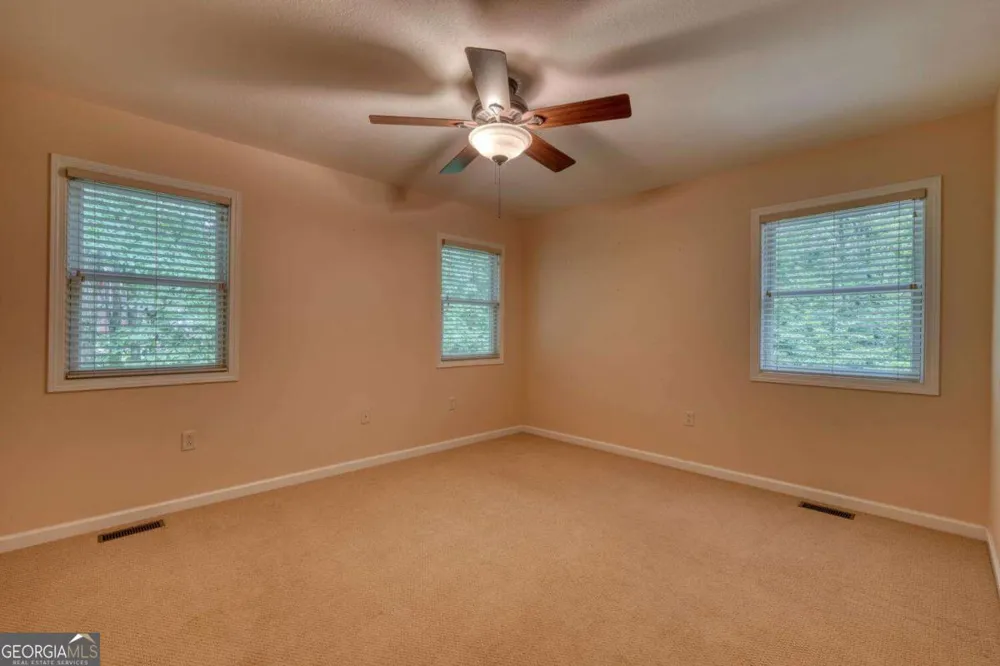 2087 Wood Lake LN Young Harris, GA 30582