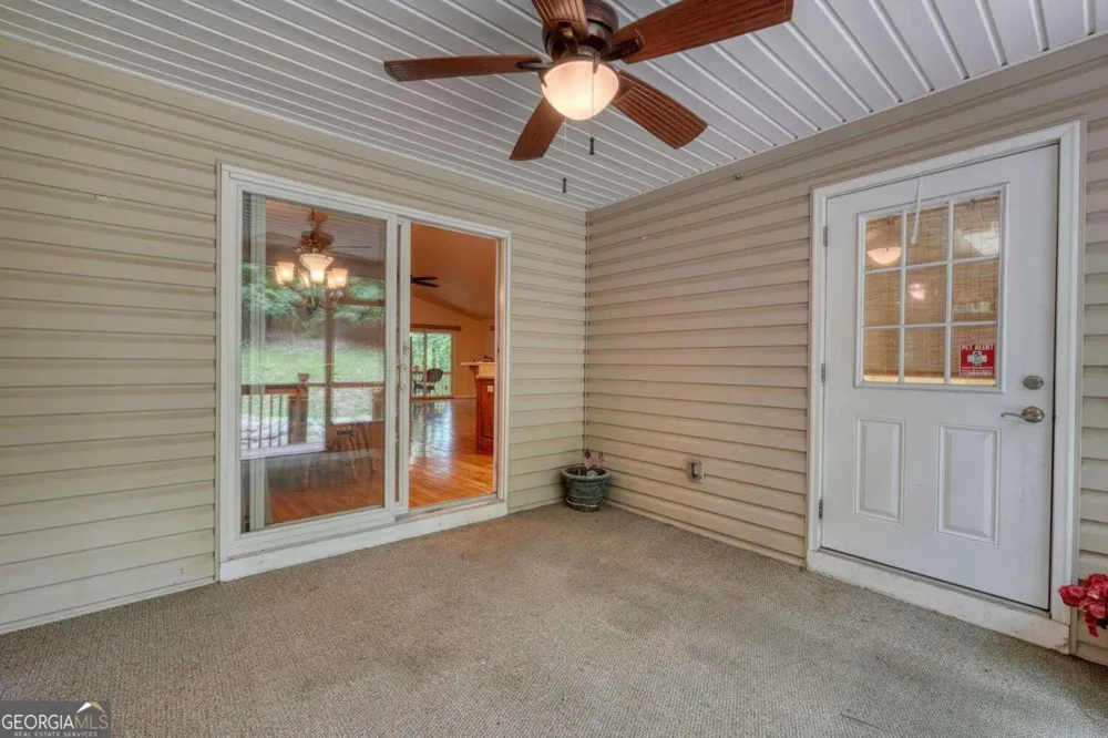 2087 Wood Lake LN Young Harris, GA 30582
