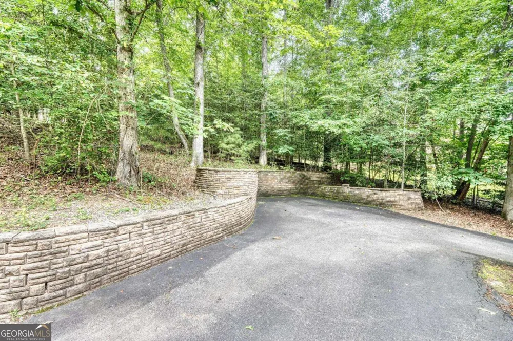 2087 Wood Lake LN Young Harris, GA 30582