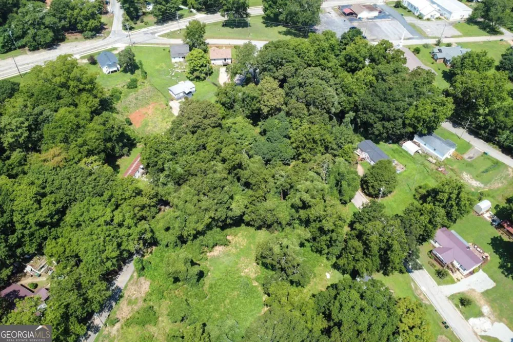 54 Duncan CIR Commerce, GA 30529