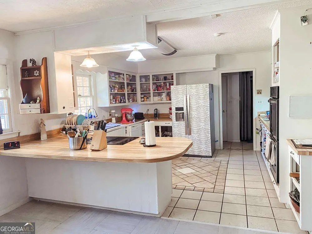 172 W Leo Trapnell AVE Lyons, GA 30436