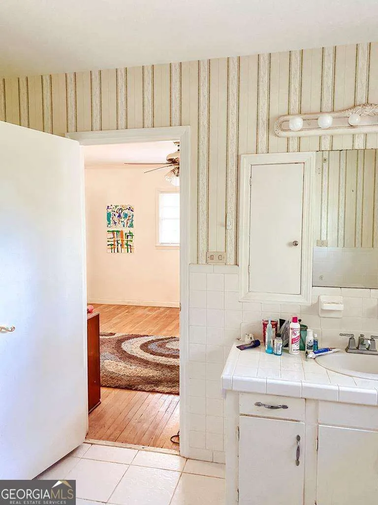 172 W Leo Trapnell AVE Lyons, GA 30436