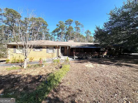 172 W Leo Trapnell AVE
