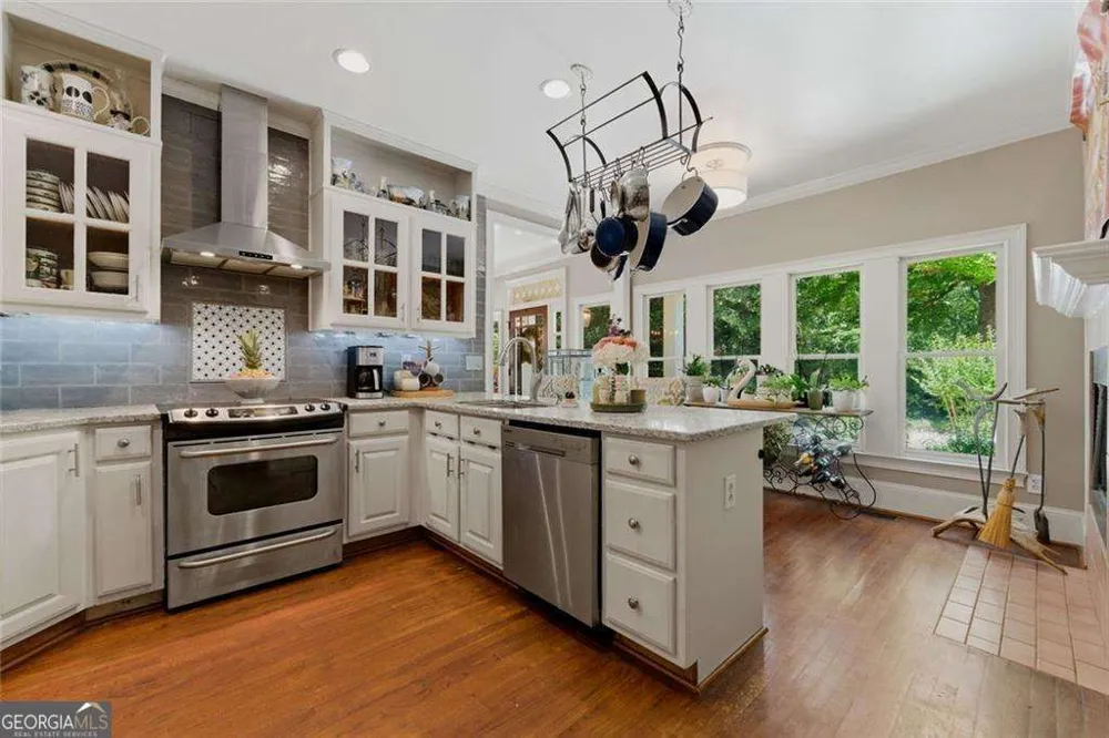 1042 Bailey RD Woodstock, GA 30188