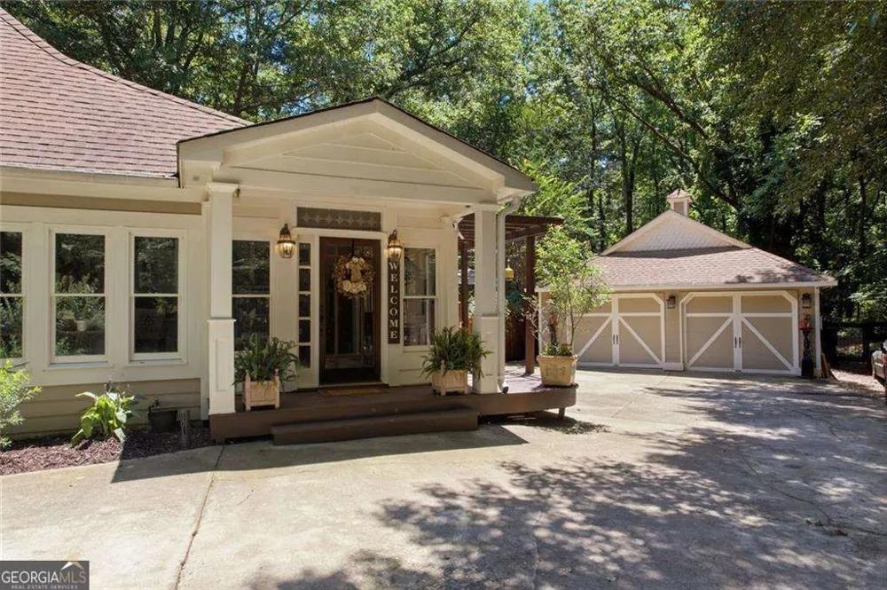 1042 Bailey RD Woodstock, GA 30188