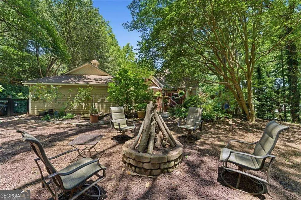 1042 Bailey RD Woodstock, GA 30188