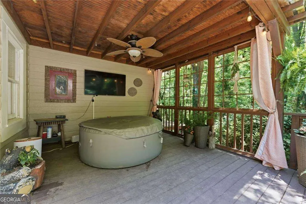 1042 Bailey RD Woodstock, GA 30188