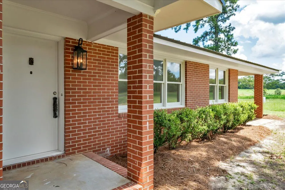 119 Haywood McDonald RD Cochran, GA 31014