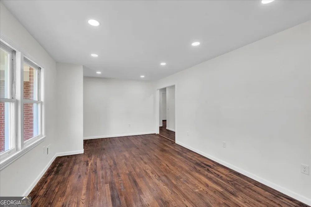 119 Haywood McDonald RD Cochran, GA 31014