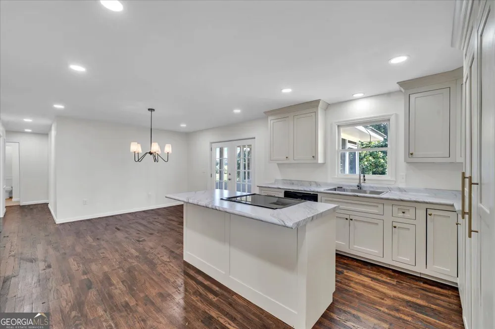 119 Haywood McDonald RD Cochran, GA 31014