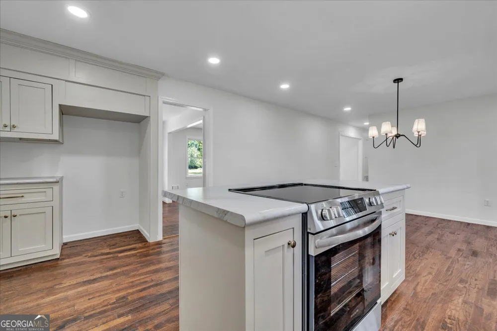 119 Haywood McDonald RD Cochran, GA 31014