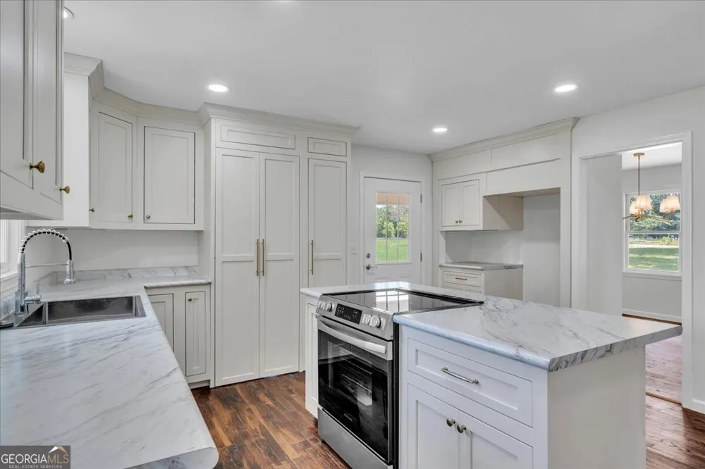 119 Haywood McDonald RD Cochran, GA 31014