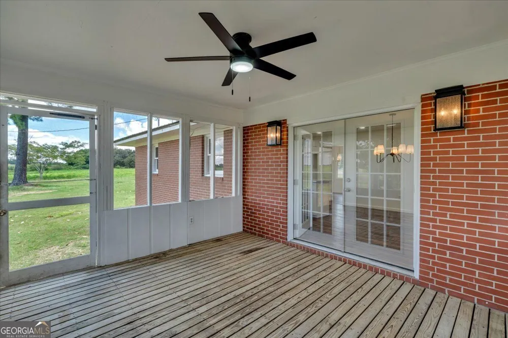 119 Haywood McDonald RD Cochran, GA 31014