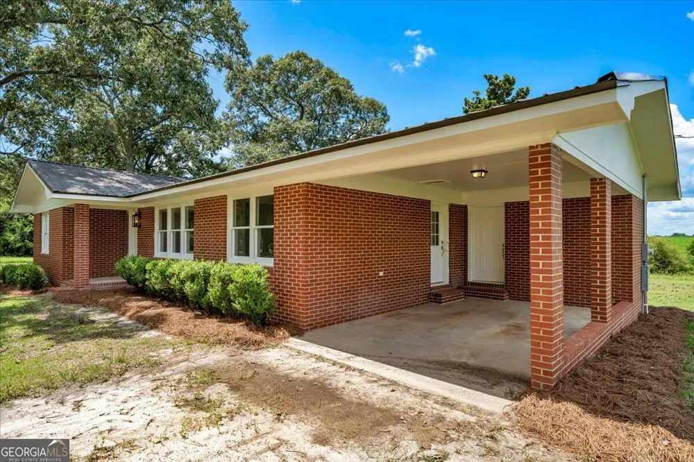 119 Haywood McDonald RD Cochran, GA 31014