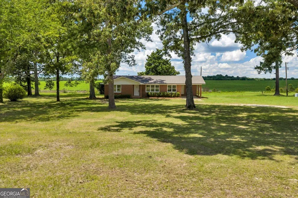 119 Haywood McDonald RD Cochran, GA 31014