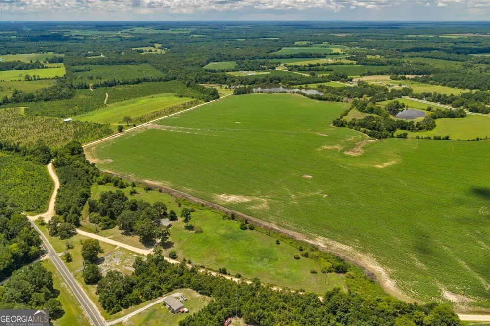 119 Haywood McDonald RD Cochran, GA 31014