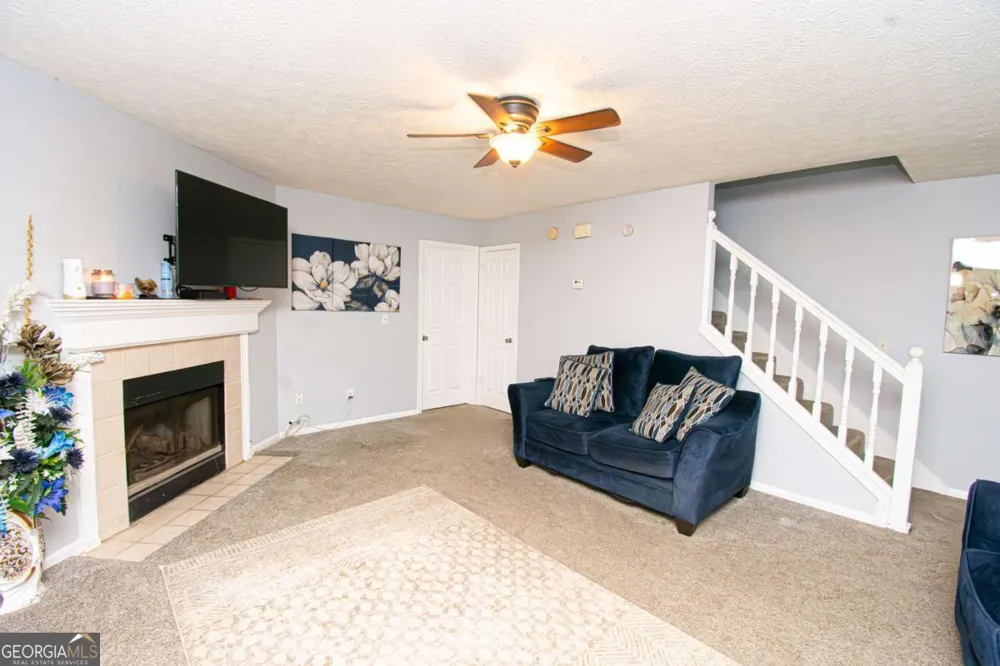 6847 S Lakewood TER Douglasville, GA 30135