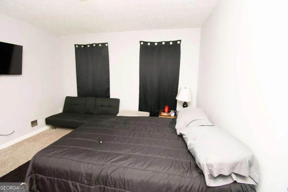 6847 S Lakewood TER Douglasville, GA 30135