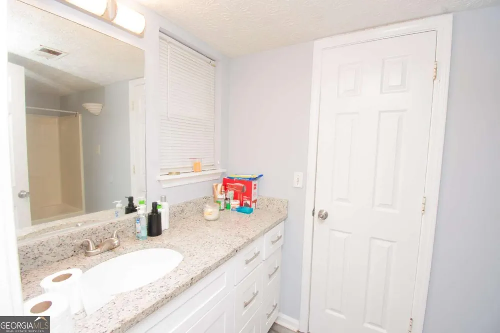 6847 S Lakewood TER Douglasville, GA 30135