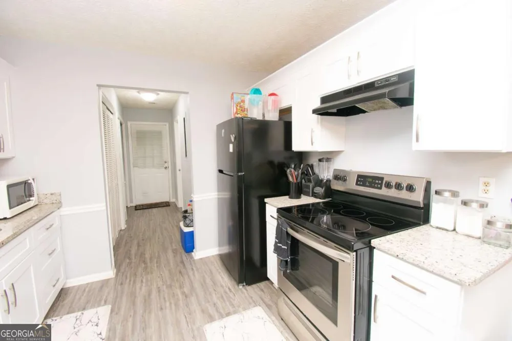 6847 S Lakewood TER Douglasville, GA 30135