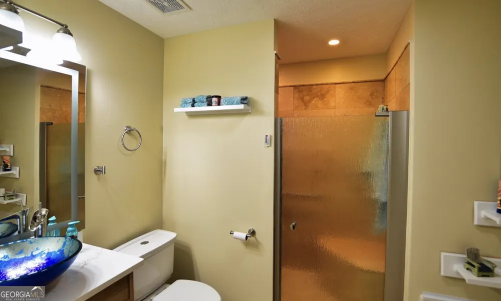 105 Redwood DR LaGrange, GA 30240