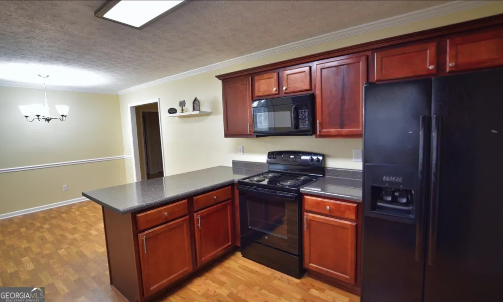105 Redwood DR LaGrange, GA 30240