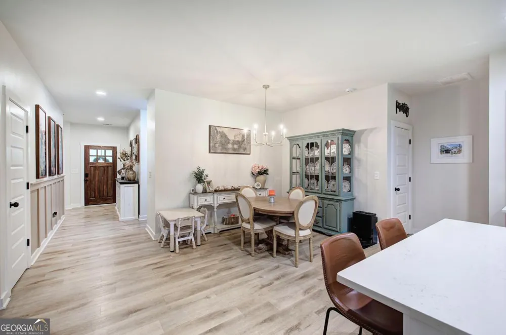 4142 Lovvorn RD Carrollton, GA 30117
