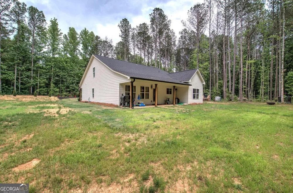 4142 Lovvorn RD Carrollton, GA 30117