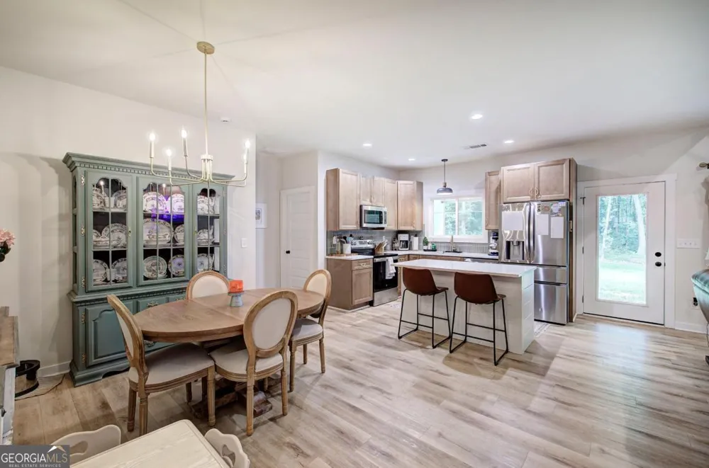 4142 Lovvorn RD Carrollton, GA 30117