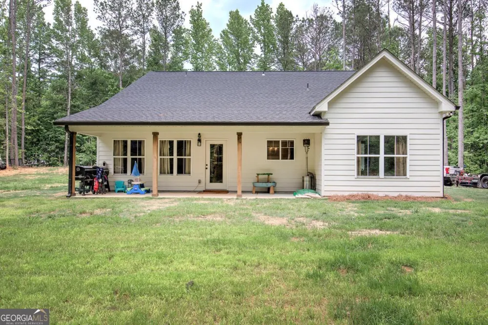 4142 Lovvorn RD Carrollton, GA 30117