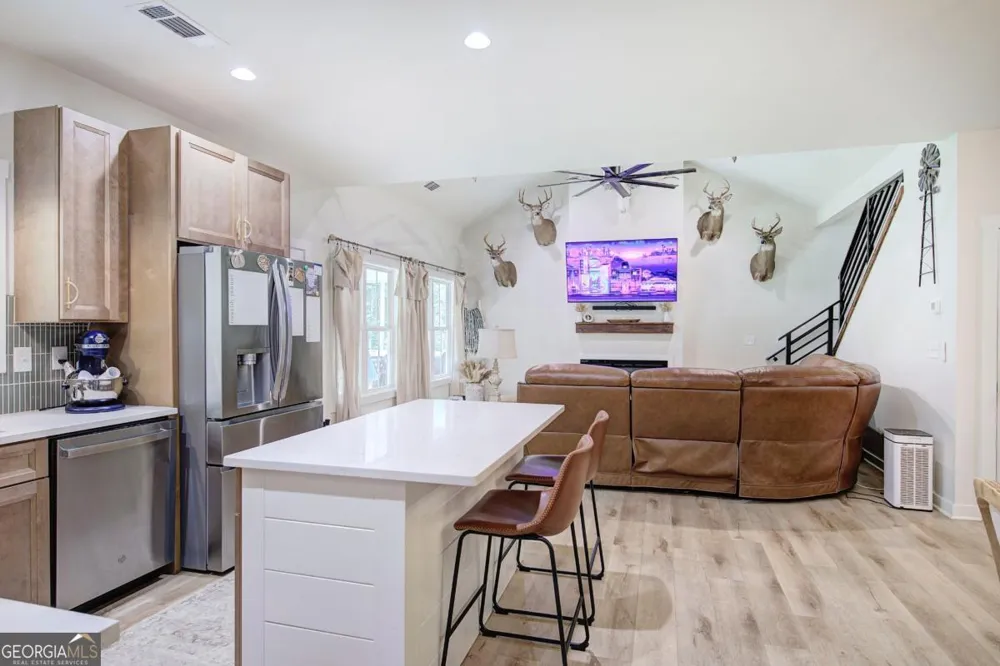 4142 Lovvorn RD Carrollton, GA 30117